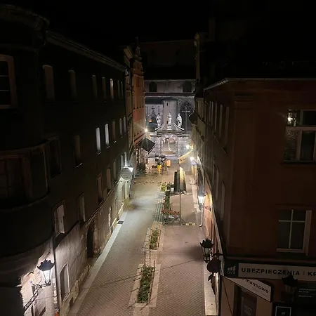 W Rynku Pod Twierdza Lejlighed Kłodzko
